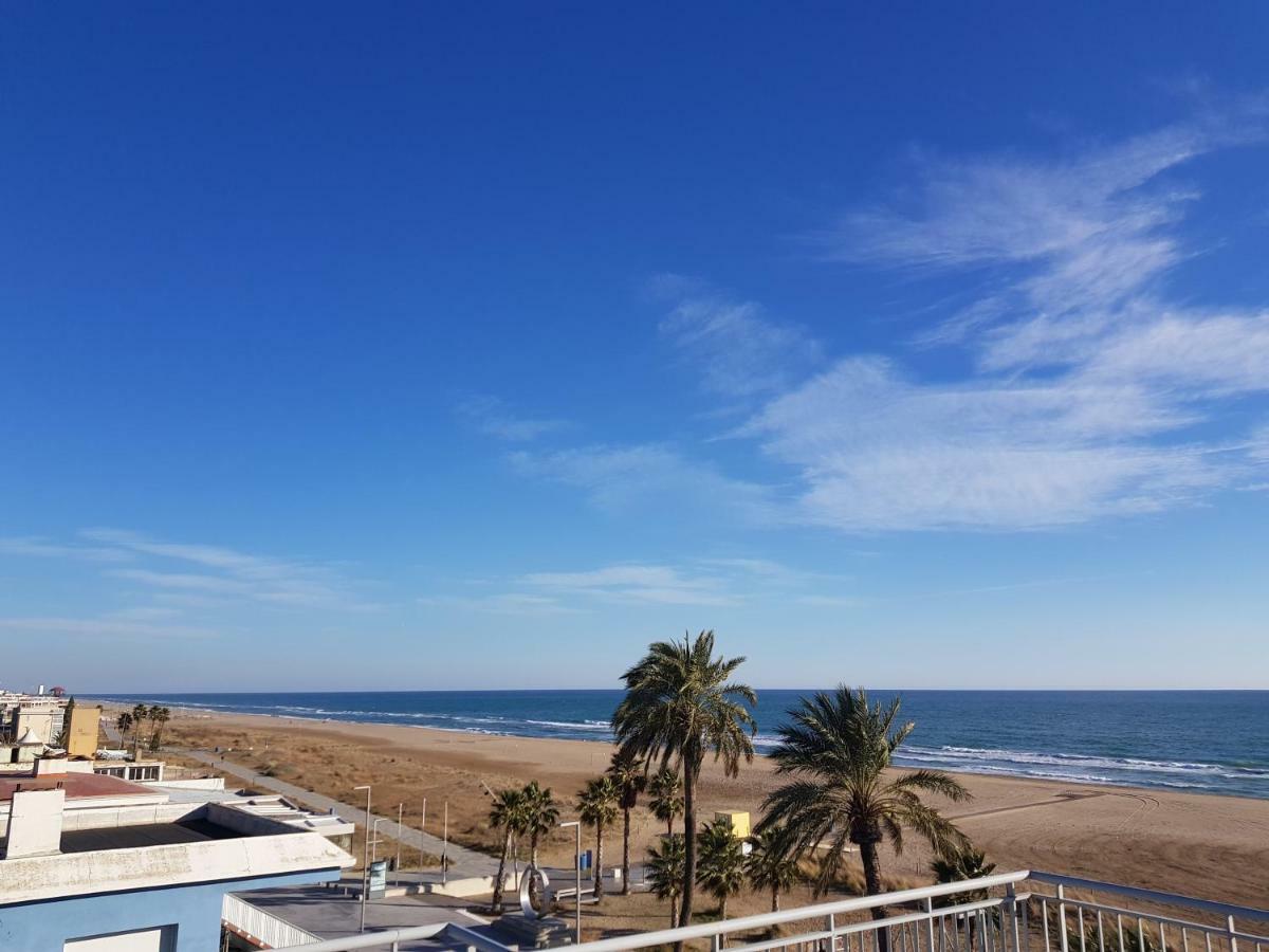 Mogaver Beach Castelldefels Apartment Екстериор снимка