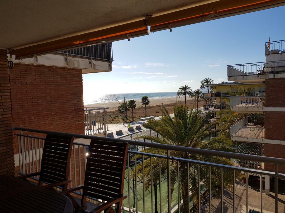 Mogaver Beach Castelldefels Apartment Екстериор снимка